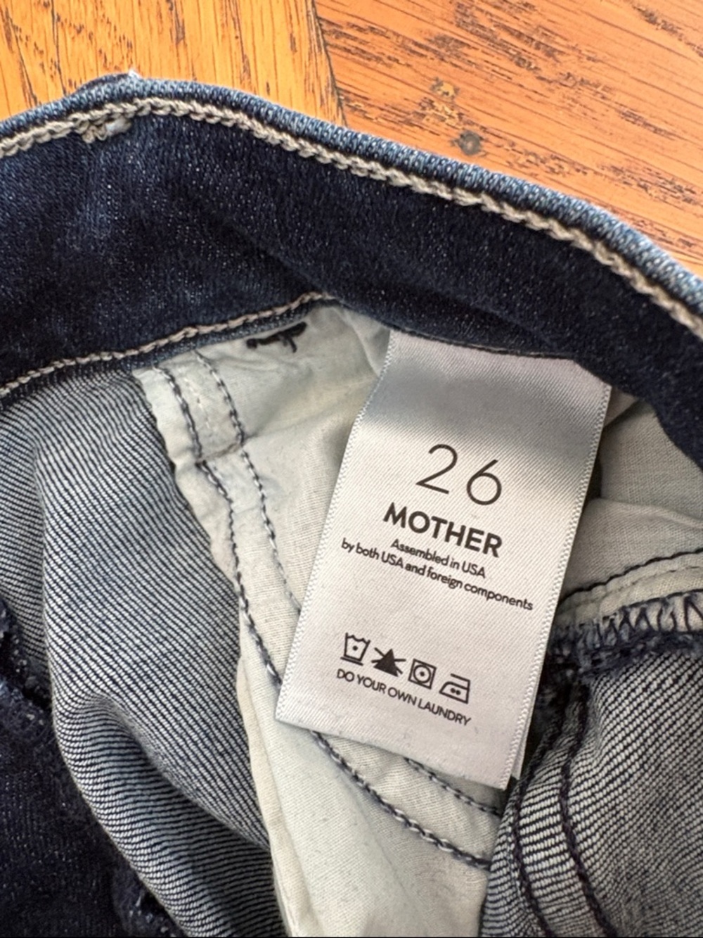 MOTHER Lil Hustler Ankle Jeans in Heirloom Blue - Picture 6 of 6